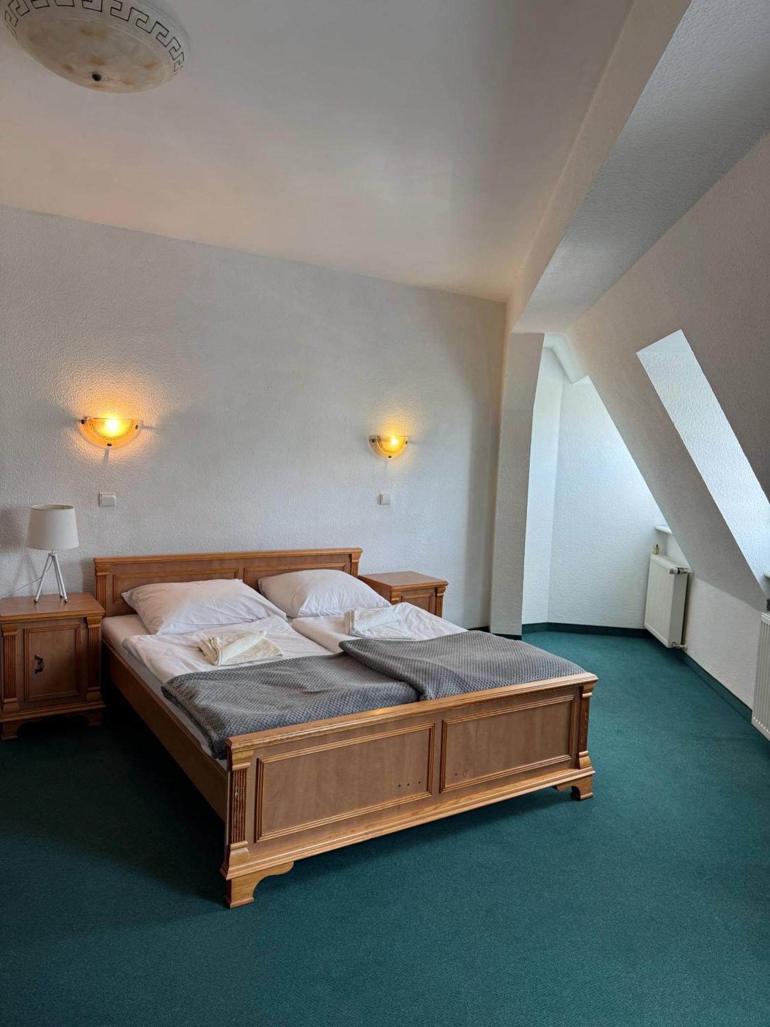 Motel Dom Turysty Kostrzyn nad Odra Esterno foto