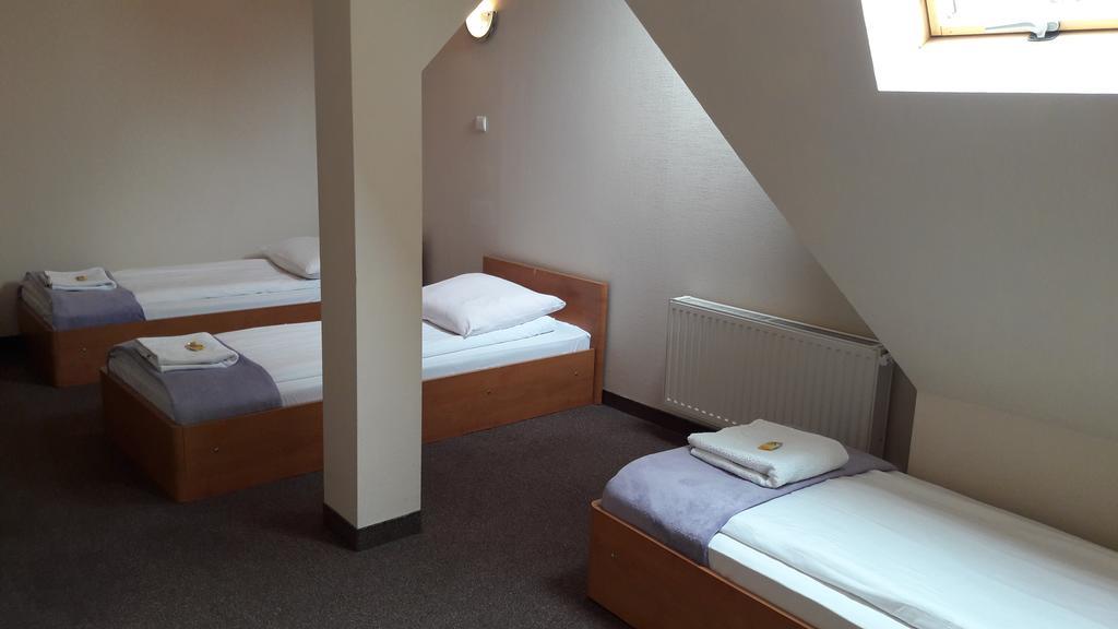 Motel Dom Turysty Kostrzyn nad Odra Esterno foto