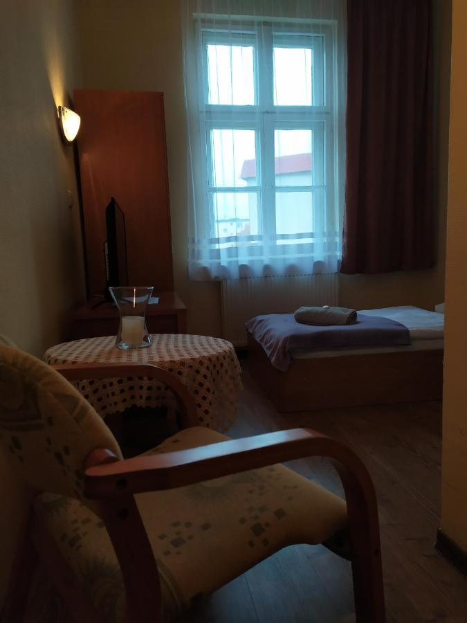 Motel Dom Turysty Kostrzyn nad Odra Esterno foto