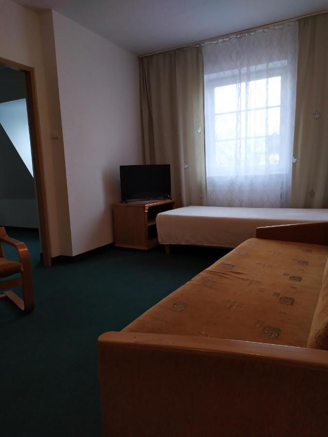 Motel Dom Turysty Kostrzyn nad Odra Esterno foto
